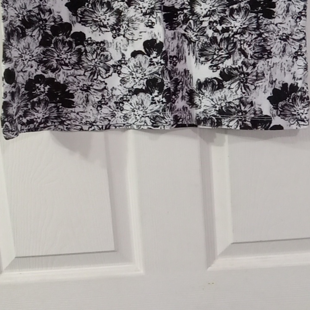Studio Works women's top - Picture 5 of 5